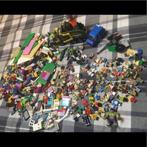 LEGO Lot 5lb Of Random Pieces